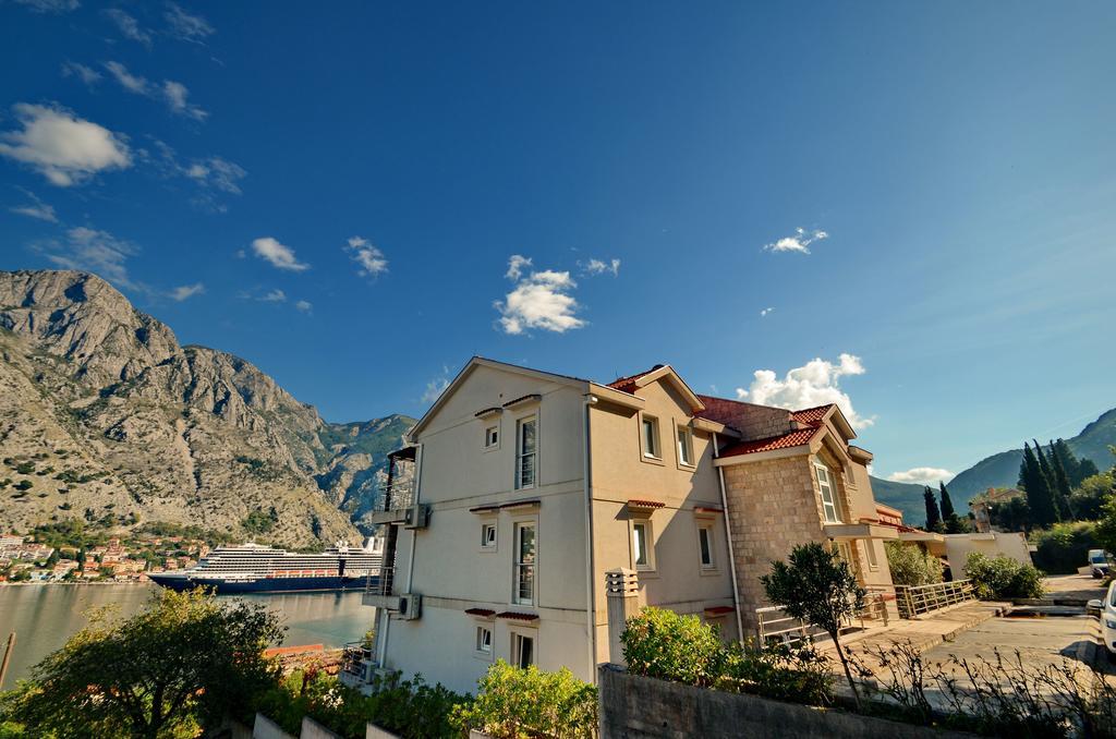 Muo Apartments Kotor Exterior photo